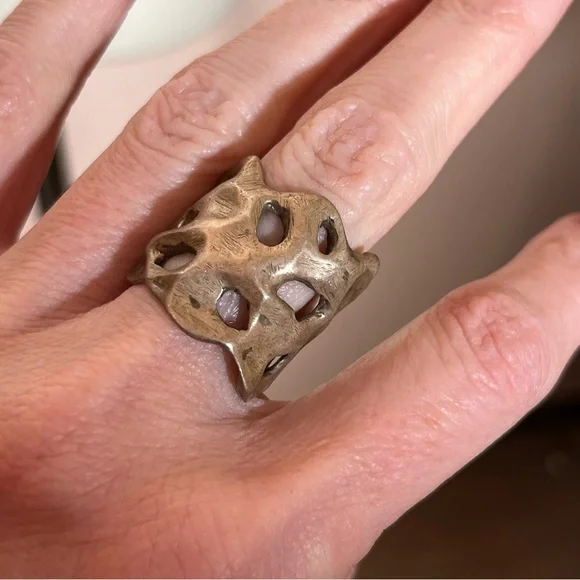 Vintage Heavy sterling silver Brutalist Rustic Goth Mobwife thick Wide Band - Picture 6 of 17